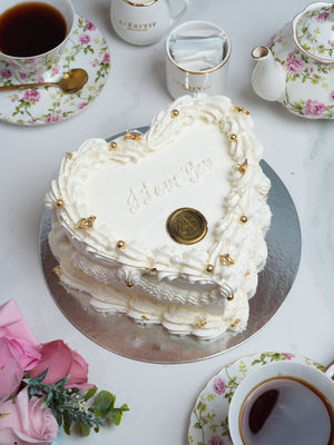 Biscoff White Chocolate Heart Cake